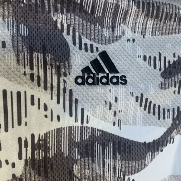 Adidas GUC boys gray/white zip up Size 6 - Picture 2 of 5